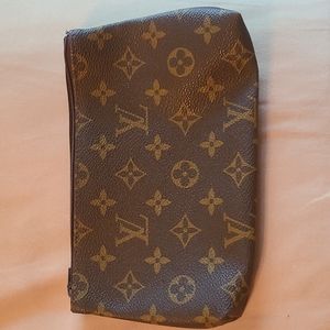 Louis vuitton small bag 8"×5"